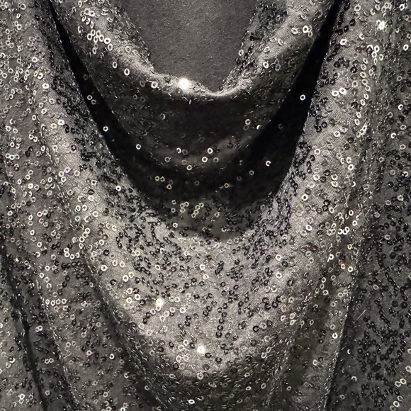 Jones New York Black Sequin Sleeveless Drape Top NWT - Picture 4 of 10